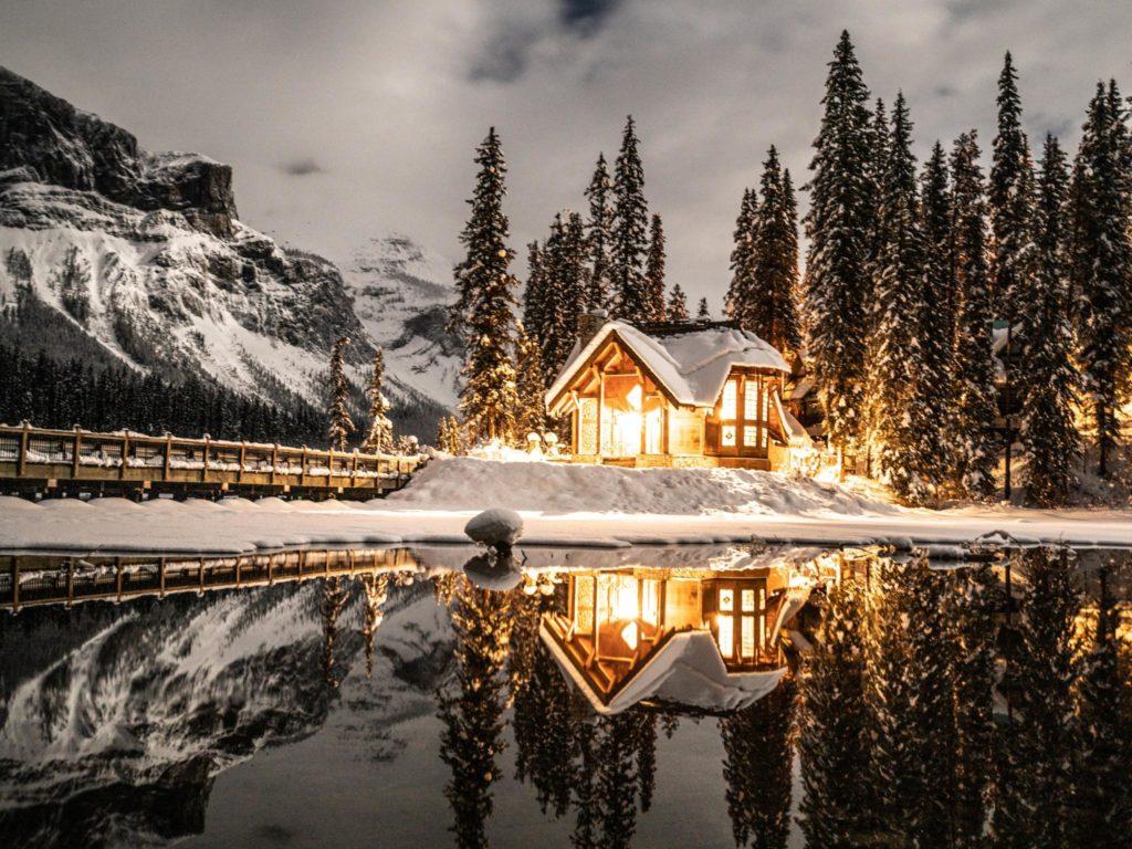 Snowy Retreats in the Canadian Rockies